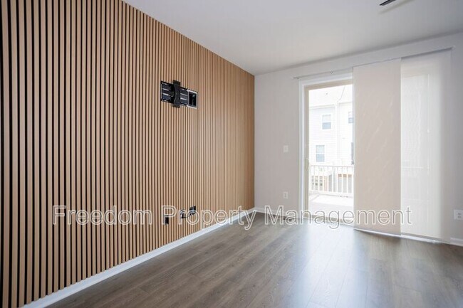 Building Photo - 9365 Barnes Lp