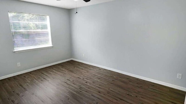 Building Photo - 2963 Moore Dr