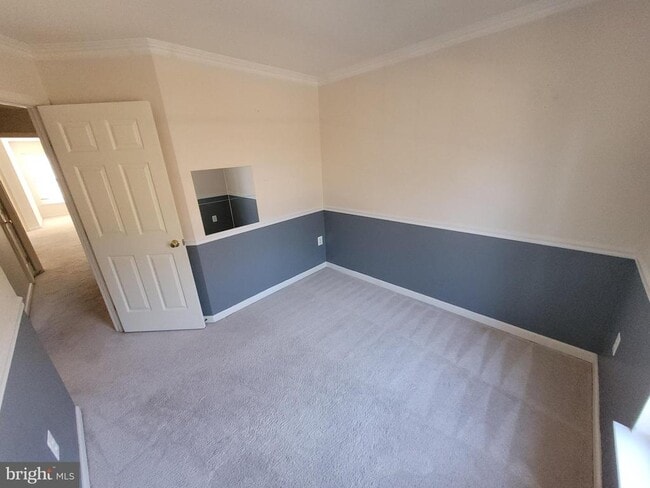 Building Photo - 4008 Spirea Ct