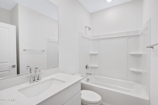 Building Photo - 30450 Sage St