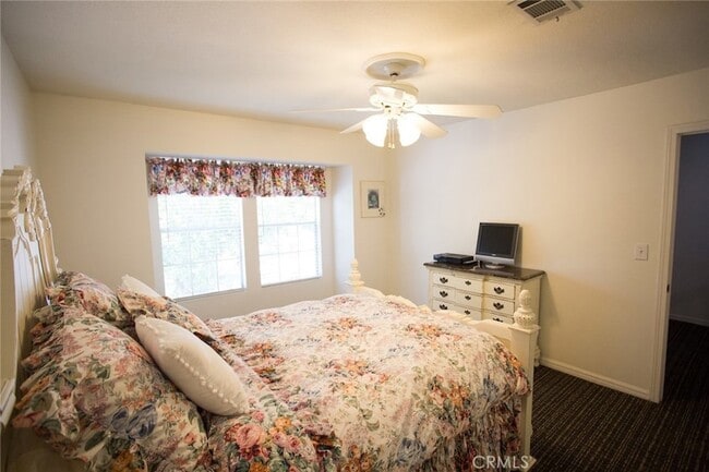 Building Photo - 289 N Cleveland St