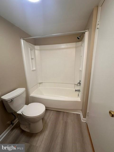 Building Photo - 2409 Pond View Dr