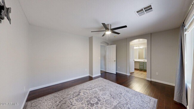 Building Photo - 451 W Mountain Sage Dr