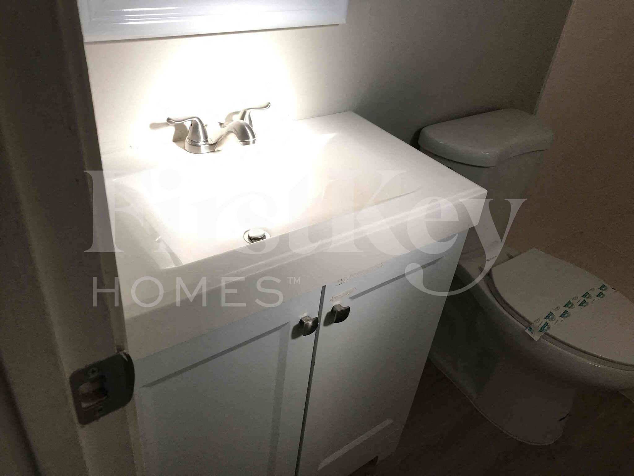 Building Photo - 1158 E Concorda Dr