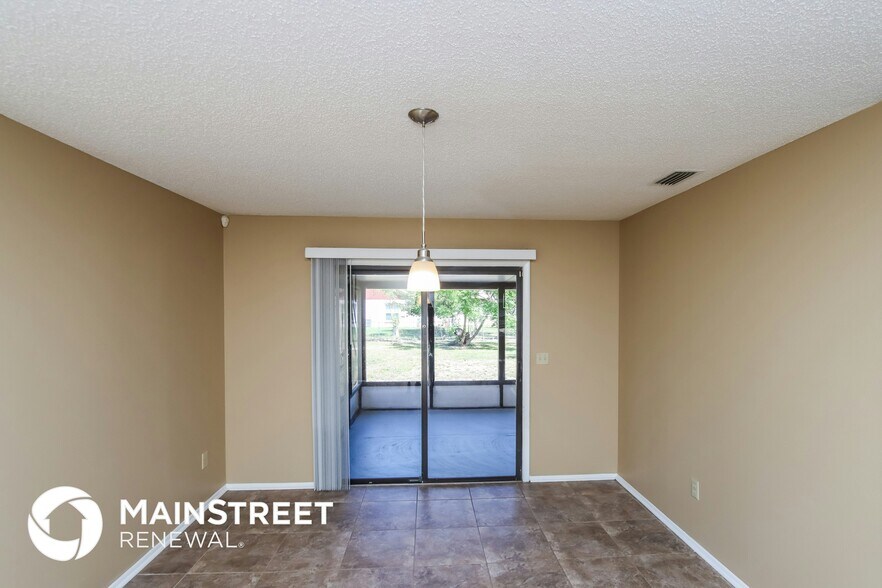 Building Photo - 1511 Fairlee Ave NW