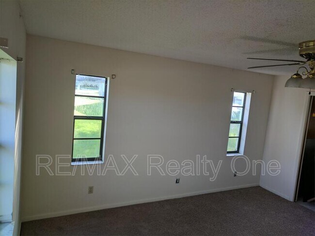 Building Photo - 3677 S Springbreeze Way