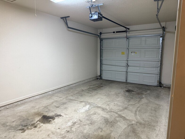Building Photo - 1306 Powder River Dr
