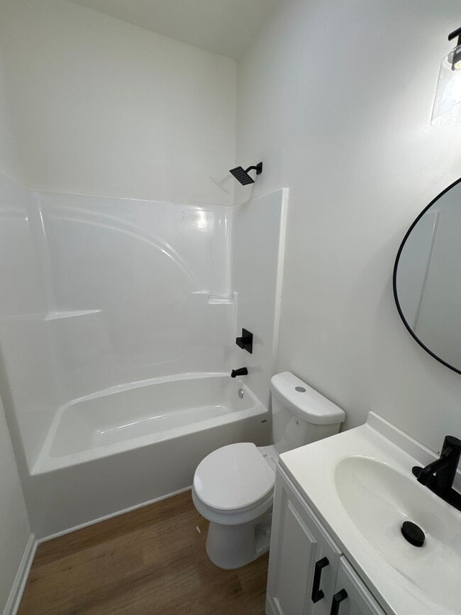 Building Photo - 3Bed 2Bath Home