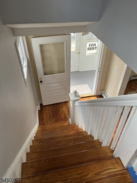 Building Photo - 947 Grove St