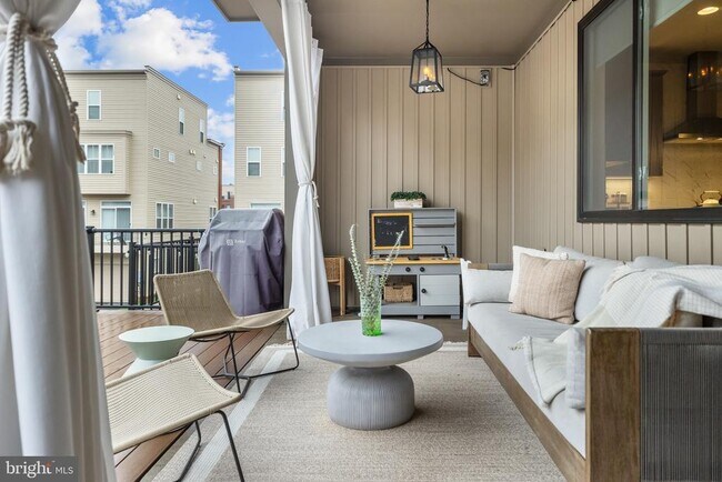 Building Photo - 42338 Nelsonville Ter