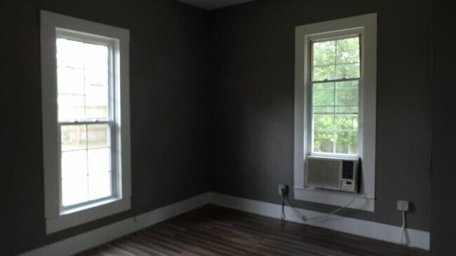 Building Photo - 115 Ryan Dr