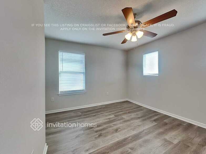 Building Photo - 3831 Spruce Creek Dr