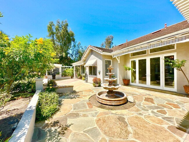 Building Photo - Beautiful Single-Level Custom Home with Serene Backyard Space in the Lovely Peppertree Park Commu...