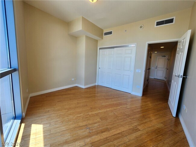 Building Photo - 200 W Sahara Ave