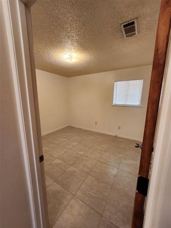 Building Photo - 2404 Audubon Pl