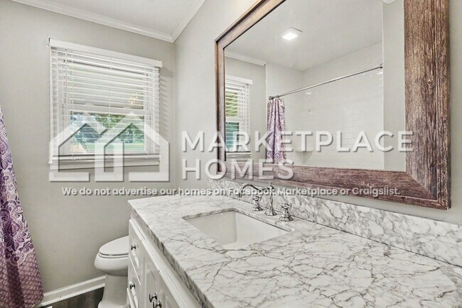 Building Photo - 2626 Trenton Rd