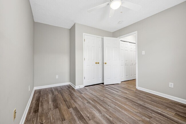 Building Photo - 342 Bubble Creek Ct