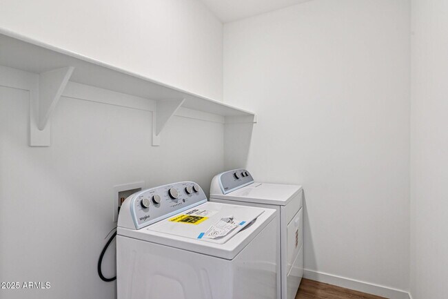 Building Photo - 2131 JENNIFER LYNN Way