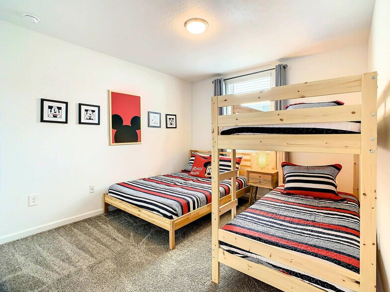 Building Photo - 8883 Cabot Cliffs Dr