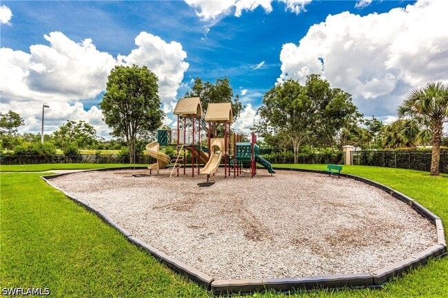 Building Photo - 13000 Positano Cir