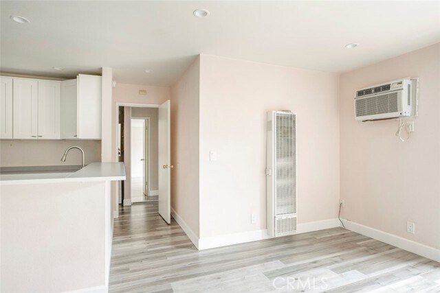 Building Photo - 365 Burchett St