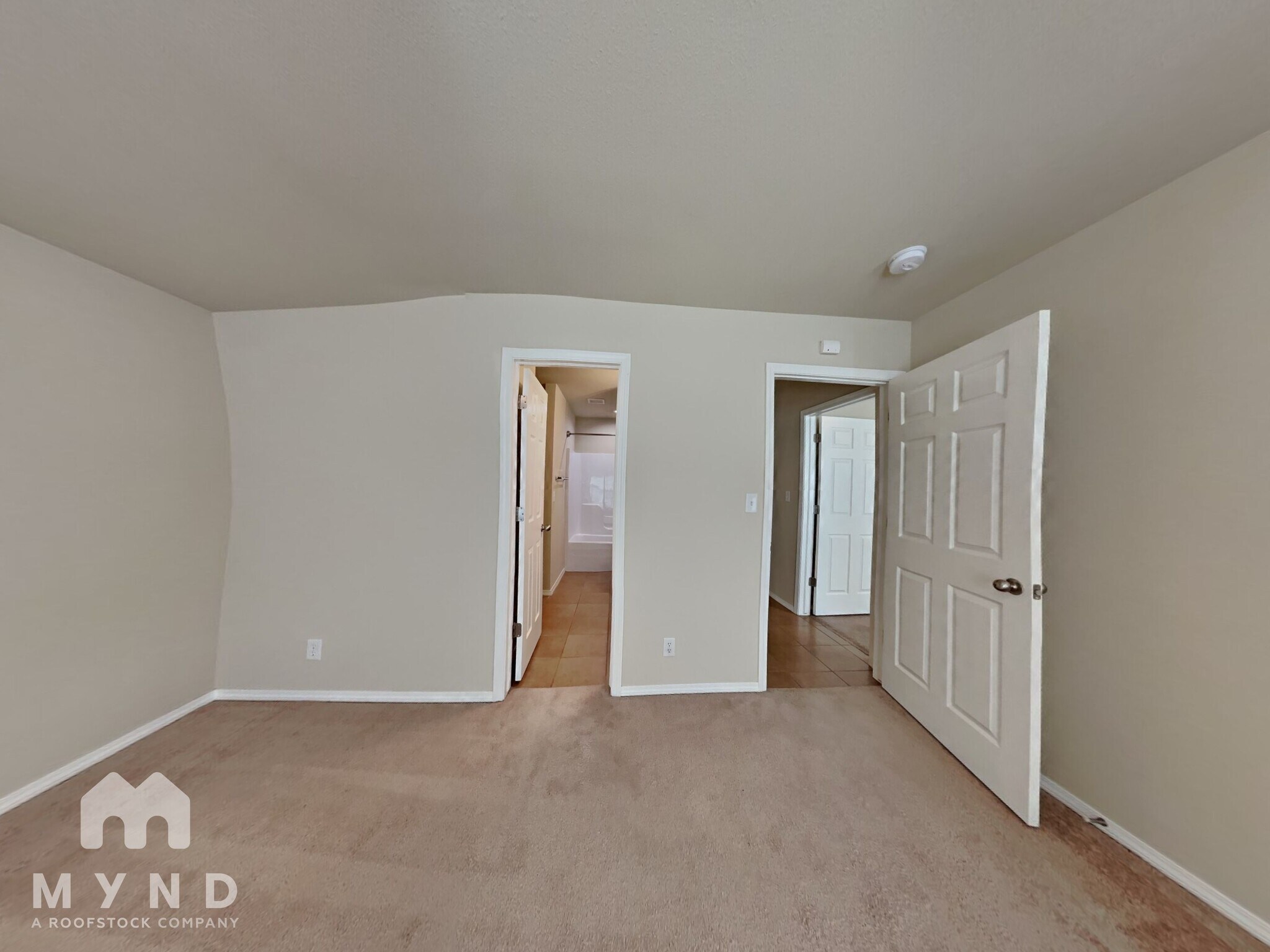 Building Photo - 5606 N 35th St