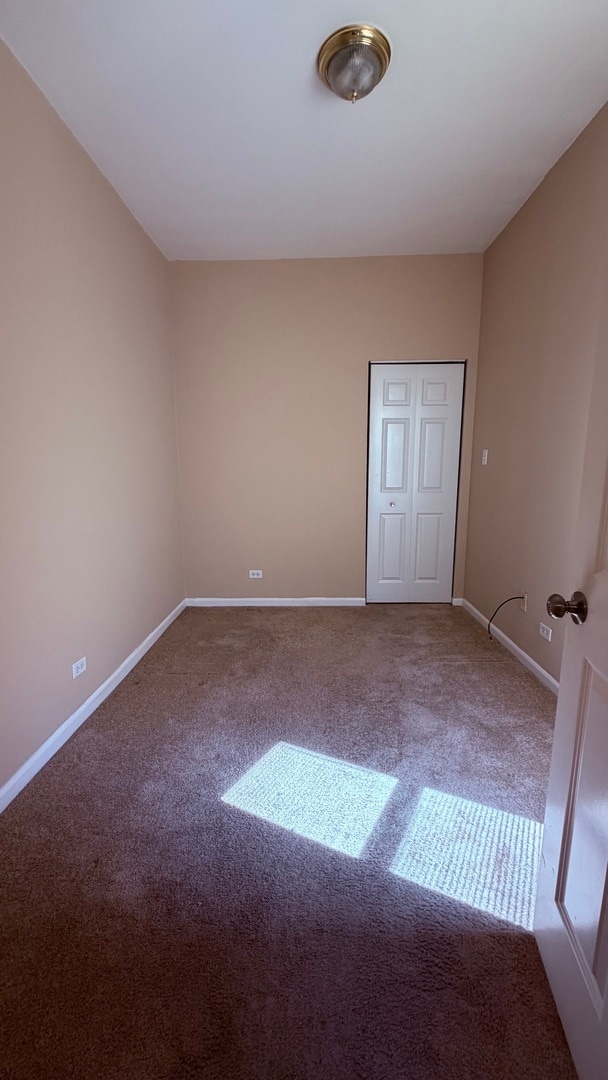 Building Photo - 4055 S Calumet Ave