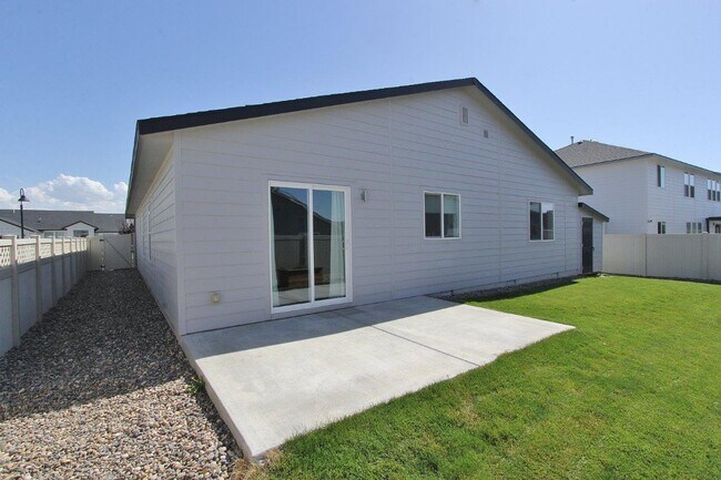 Building Photo - 2255 N Blue Marsh Wy