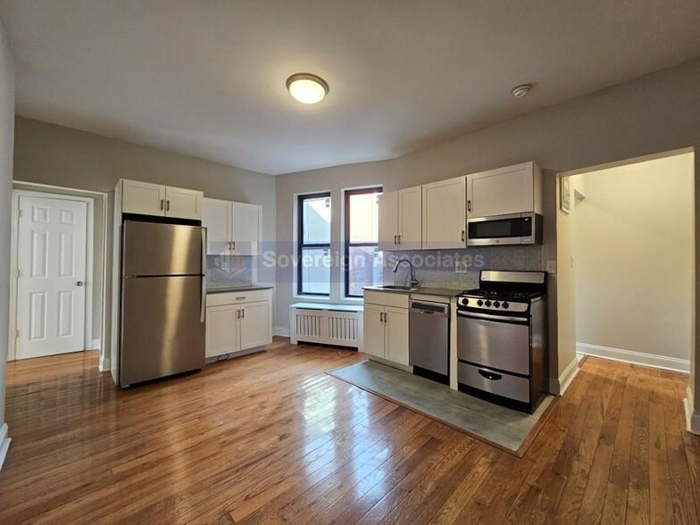 Primary Photo - 515 W 168th St