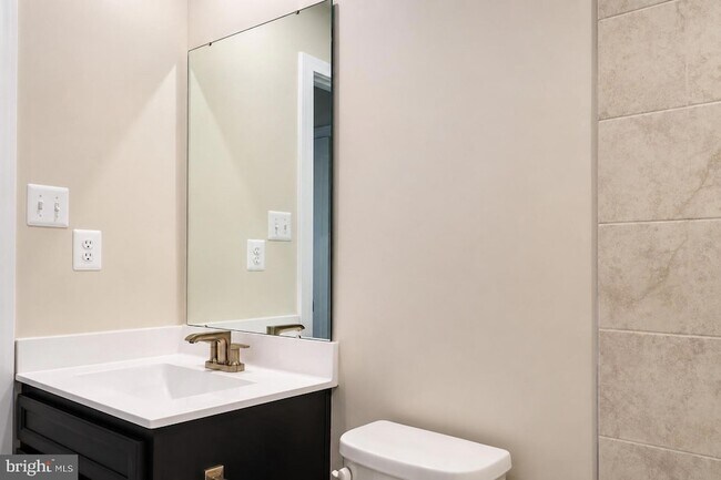 Building Photo - 340 Paca Gardens Ln