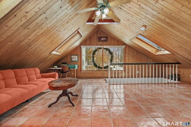 Building Photo - 167 North Ave