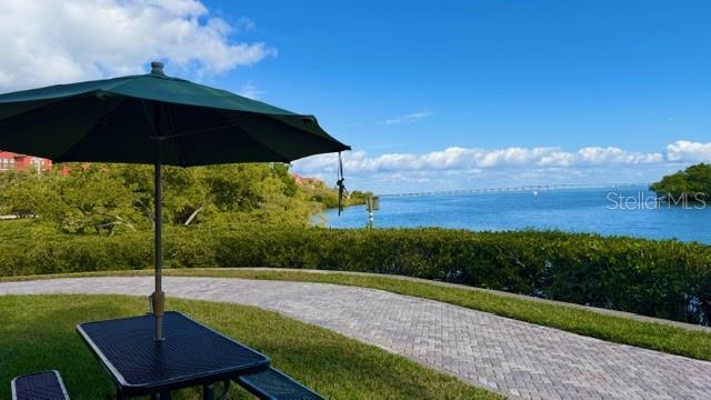 Building Photo - 2732 Via Murano