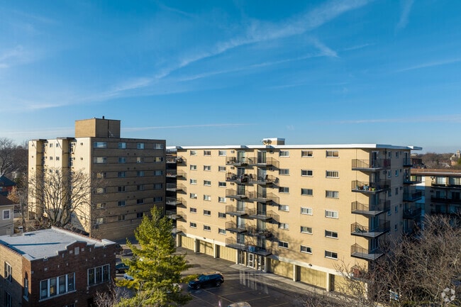 Aerial Photo - Canterbury Condominiums