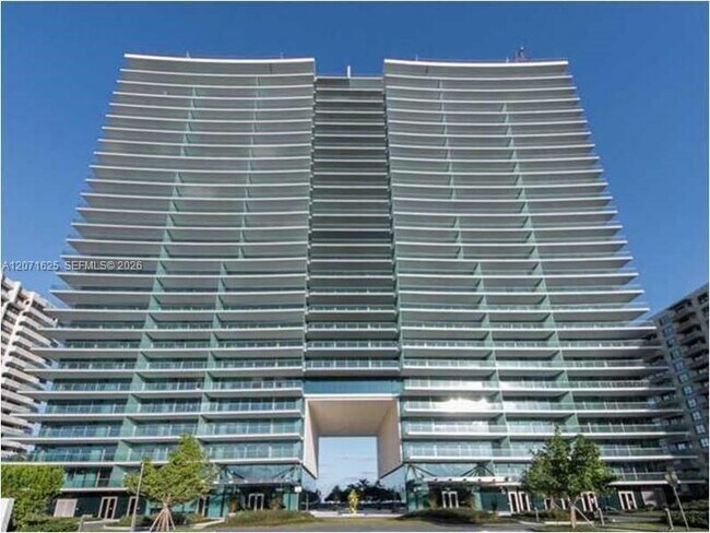 Building Photo - 10201 Collins Ave