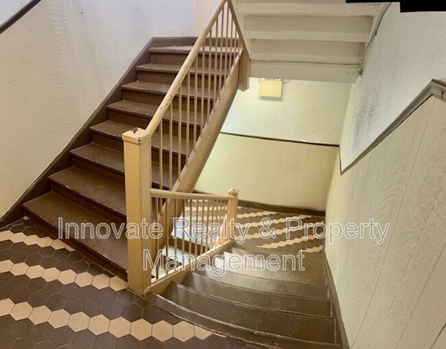 Building Photo - 29 Logan Ave