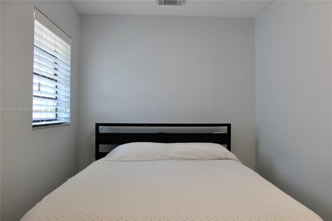 Building Photo - 14670 SW 150th St