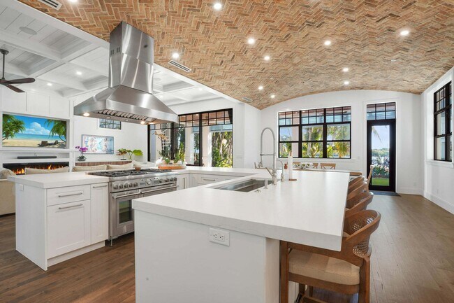 Building Photo - 19471 Harbor Rd S