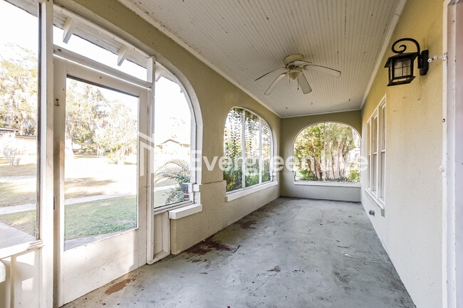 Building Photo - 626 E Washington Ave