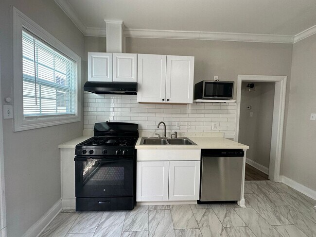 Building Photo - Rental in Bayou St. John Neighborhood