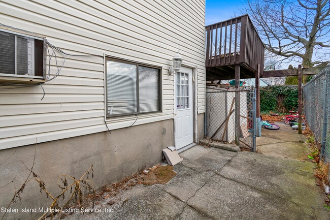 Building Photo - 37 Livingston Ave