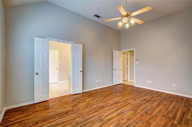 Building Photo - 4168 Creekhollow Dr