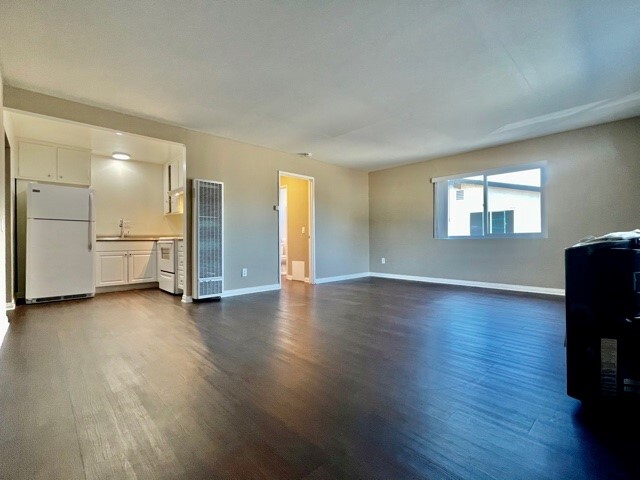 Building Photo - 970 Mission Dr