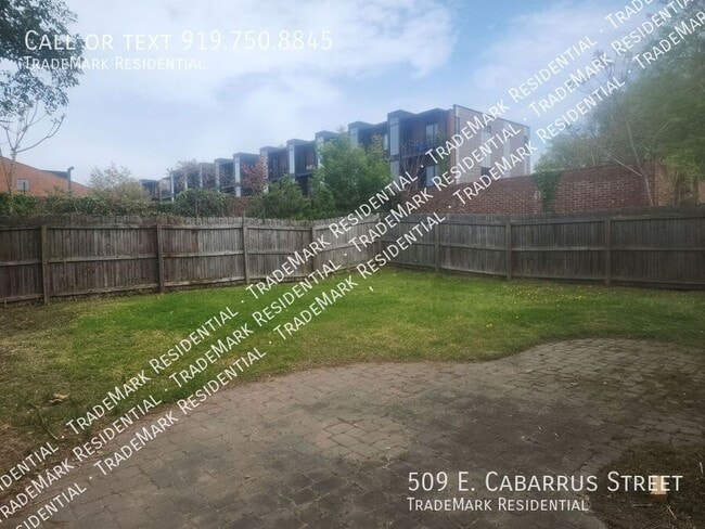 Building Photo - 509 E Cabarrus St