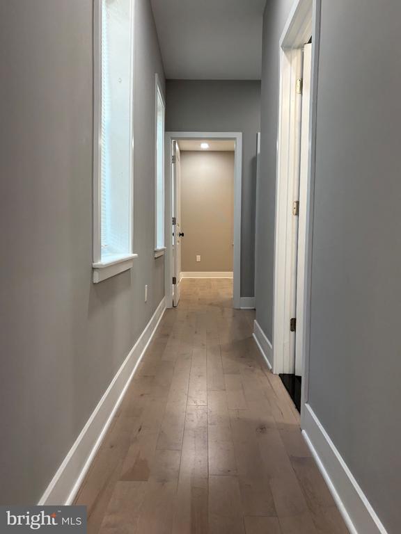 Building Photo - 2840 W Girard Ave