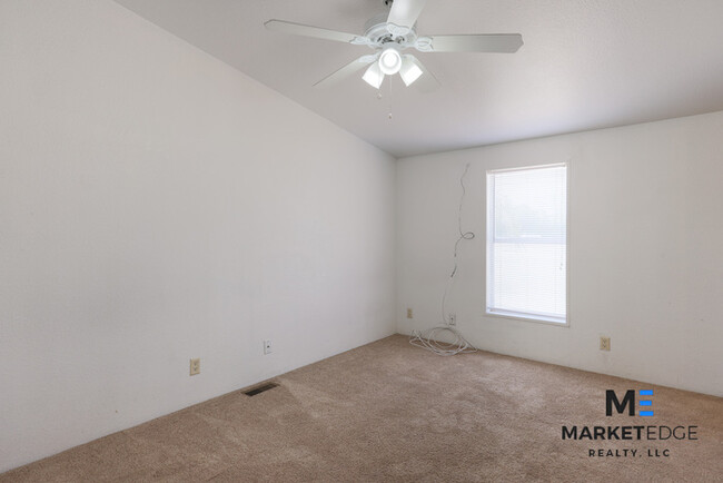 Building Photo - 5Bed/3Bath Home in Buckeye, AZ! Ready for ...