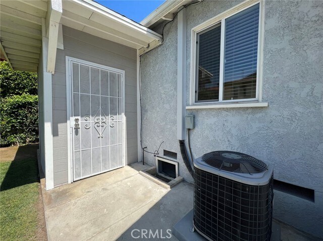 Building Photo - 233 S Ramona Ave