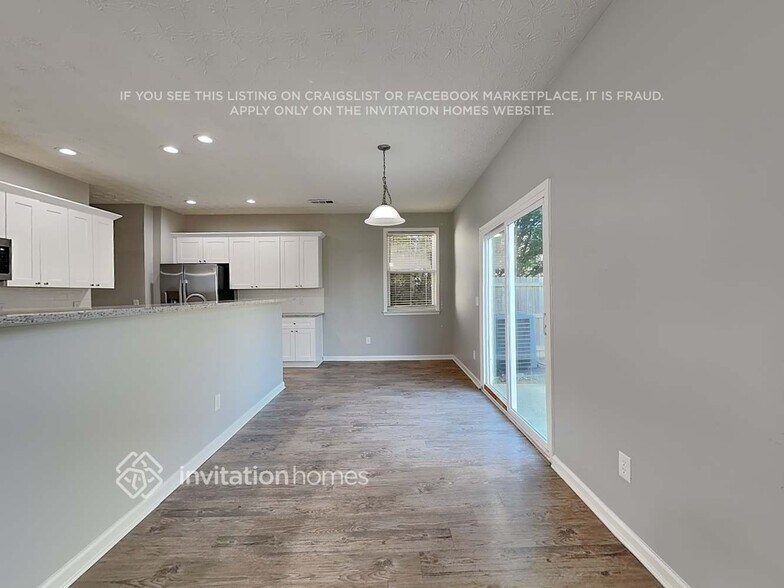 Building Photo - 104 Parkmont Ct