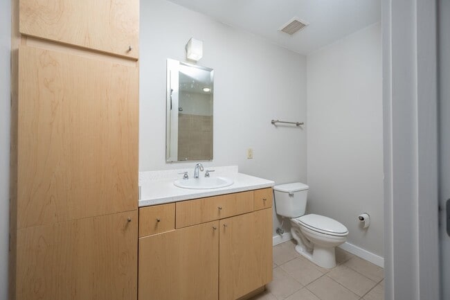 Building Photo - **WALKABLE MIDTOWN CONDO WITH BALCONY AND ...