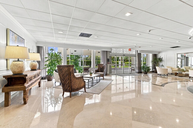 Building Photo - 2121 N Ocean Blvd