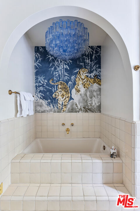 Building Photo - 175 W Channel Rd